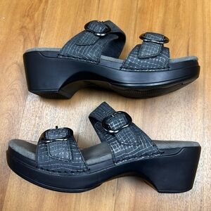 Dansko Sophie Rainbow Double Buckle Strap Sandals Women’s  Black and Gray SZ 37